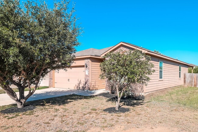 Building Photo - 6227 Still Meadow