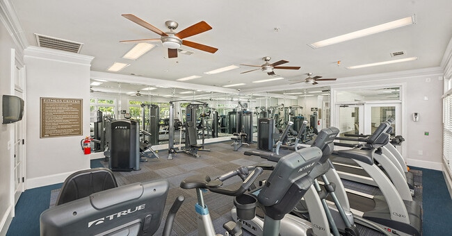 Building Photo - MAA Sam Ridley