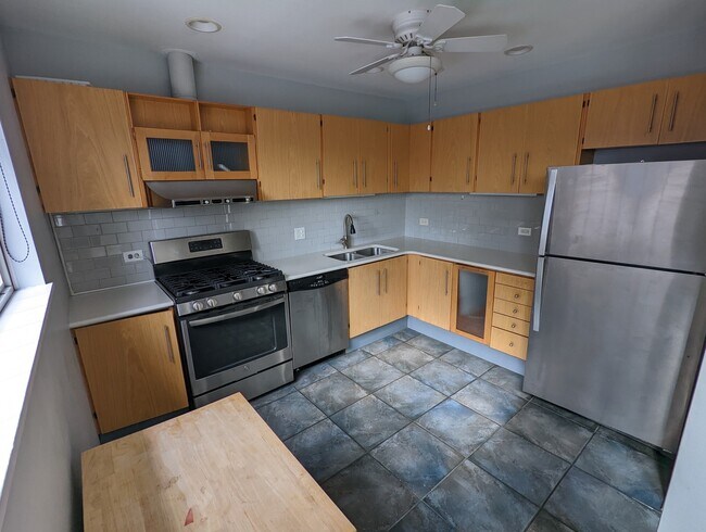 Foto del edificio - 5400 S Hyde Park Blvd