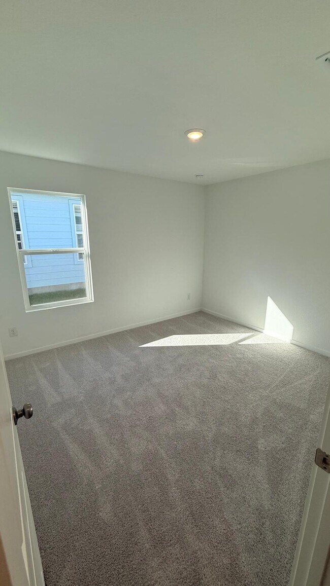 Foto del edificio - 419 Shearwater Ave