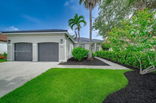 Building Photo - 1212 Camellia Ln
