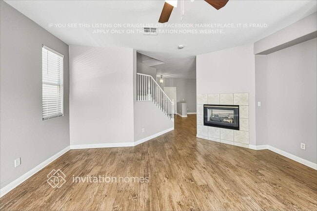 Building Photo - 4028 Villeroy Ave