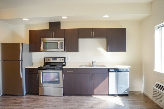 Foto del edificio - Love Where You Live!  Great Studio in Sellwood!