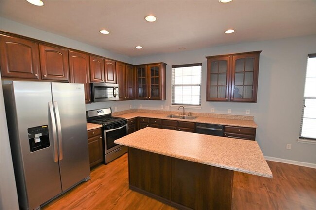 Building Photo - 13551 Cuppertino Ln