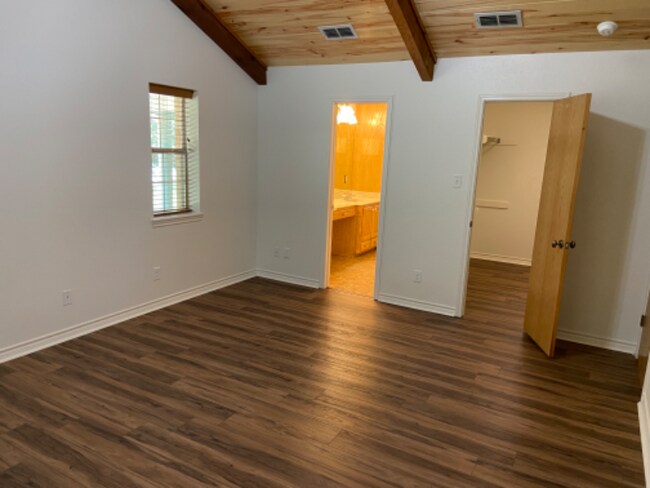 Foto del edificio - 1540 Dove Rd