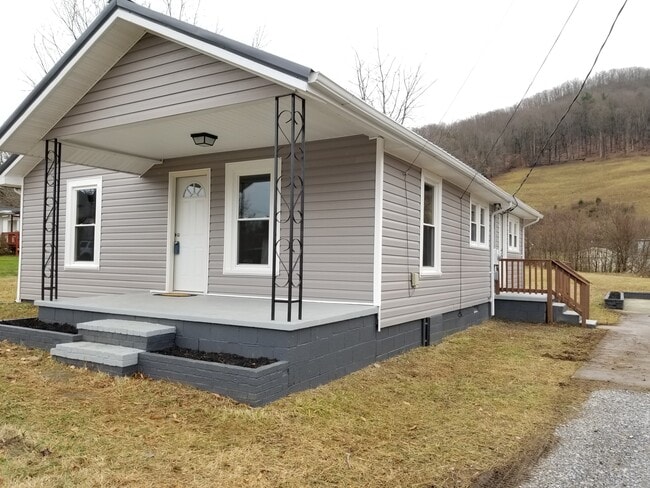 Building Photo - 1808 Chestoa Pike