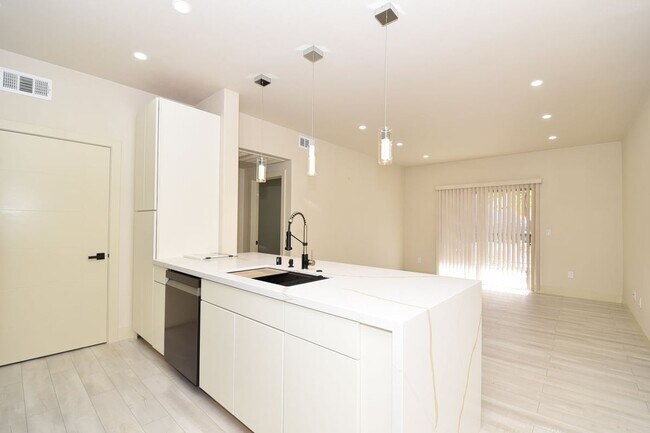 Building Photo - 8000 W Badura Ave