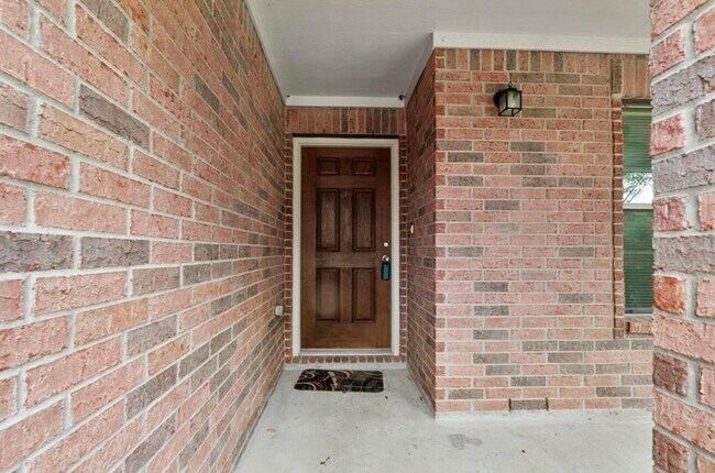 Building Photo - 16119 Peach Bluff Ln