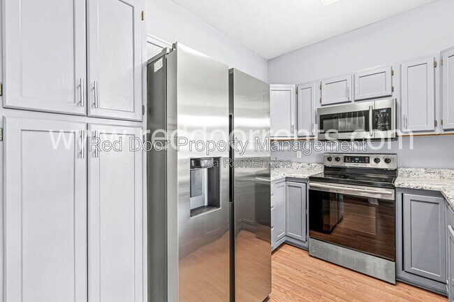 Foto del edificio - 7914 Windham Lake Way