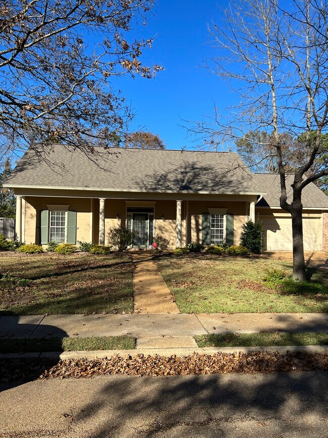 Foto del edificio - 573 Spring Hill Dr