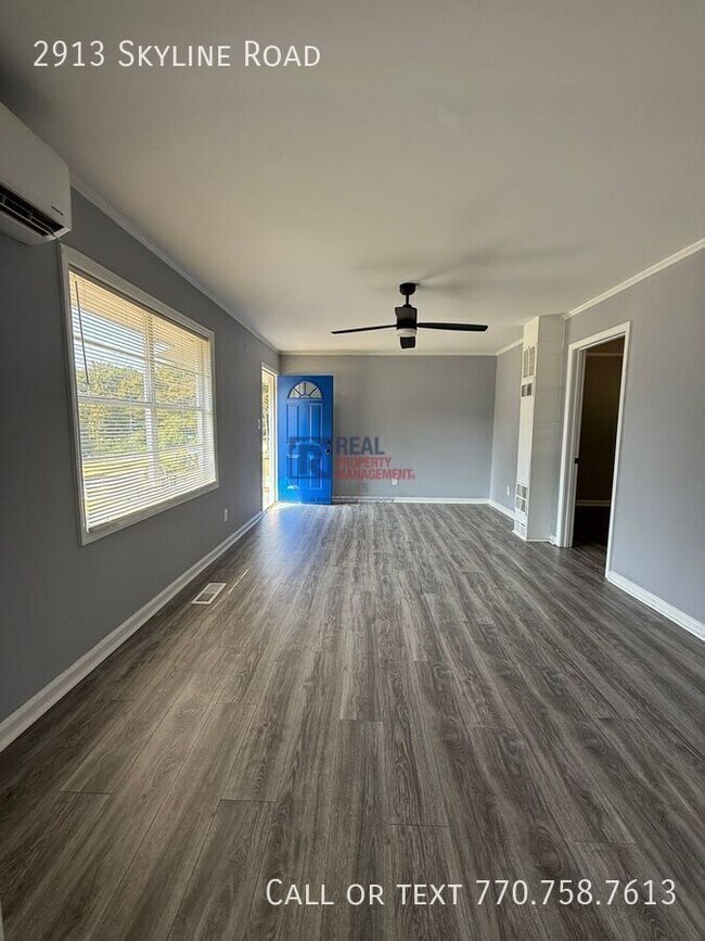 Foto del edificio - 2913 Skyline Rd