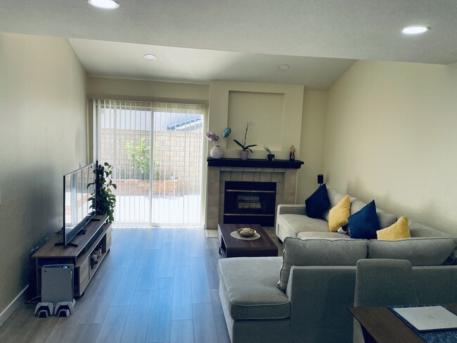 Living Room - Patio Exit - 6058 Rothko Ln