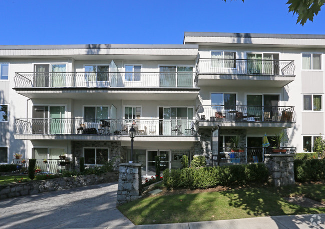 Building Photo - Zenith Apartments
