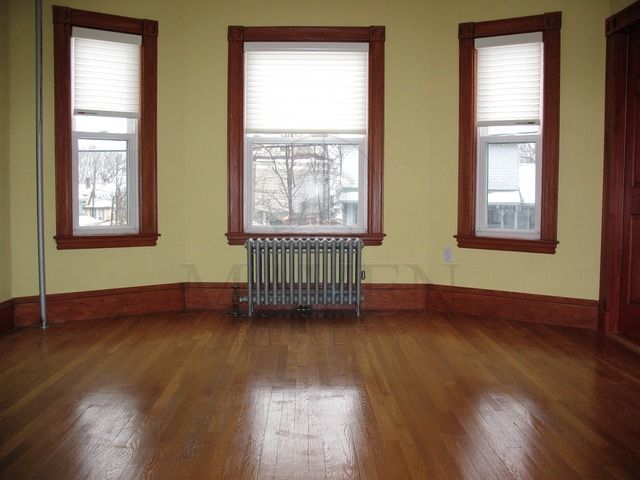 Building Photo - 46 Hillsdale Rd