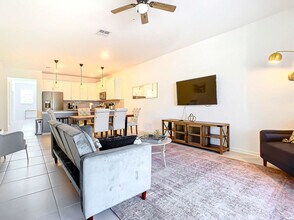 Building Photo - 8879 Cabot Cliffs Dr