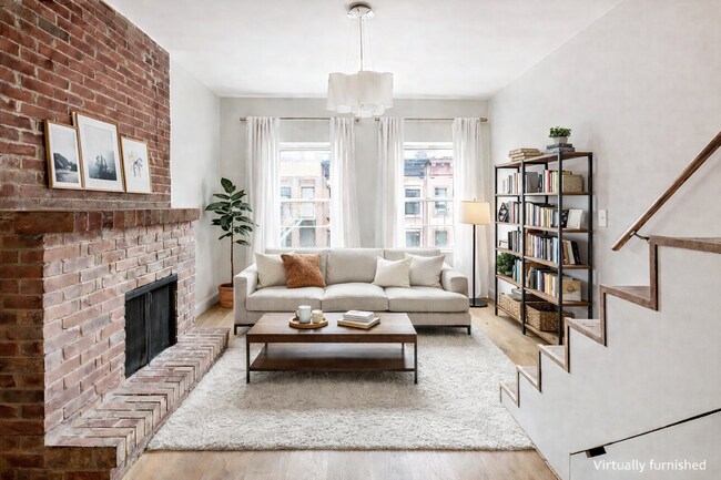 Foto del edificio - 165 E 104th St