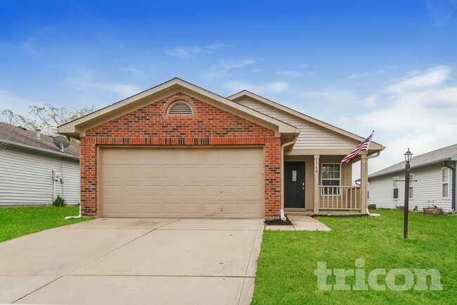 Building Photo - 1748 Long Lake Dr