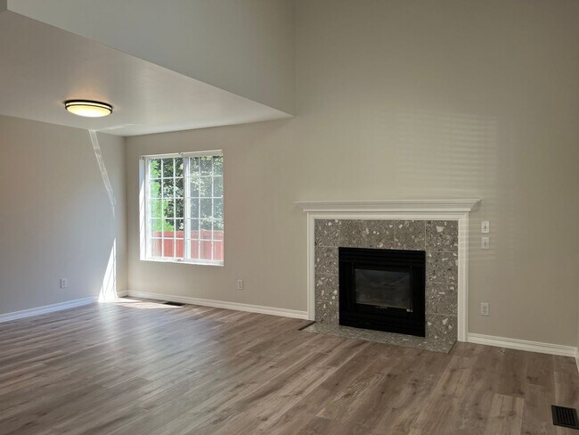 Foto del edificio - Beautifully Renovated Gem in Federal Way-Milton