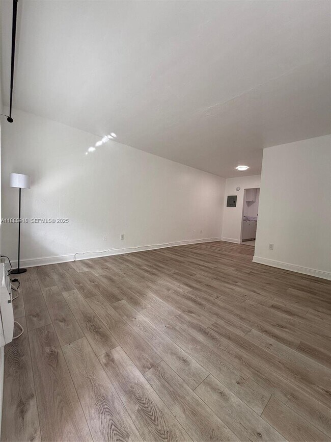 Foto del edificio - 542 Euclid Ave