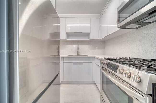 Foto del edificio - 7101 SW 89th Ct