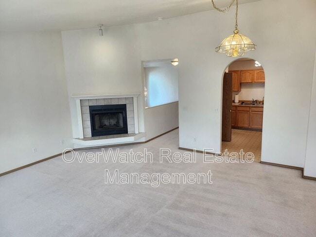Building Photo - 4041 Lunar Dr