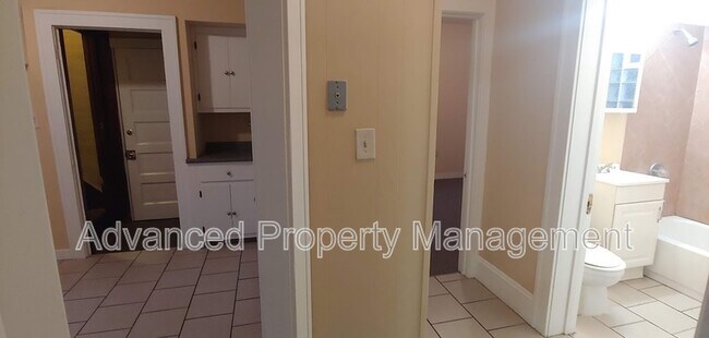 Foto del edificio - 1425 N 47th St