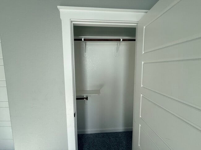 Foto del edificio - 2502 Meadow Lark Dr