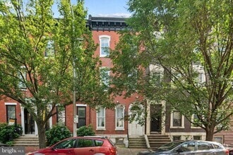 Building Photo - 1832 Green St