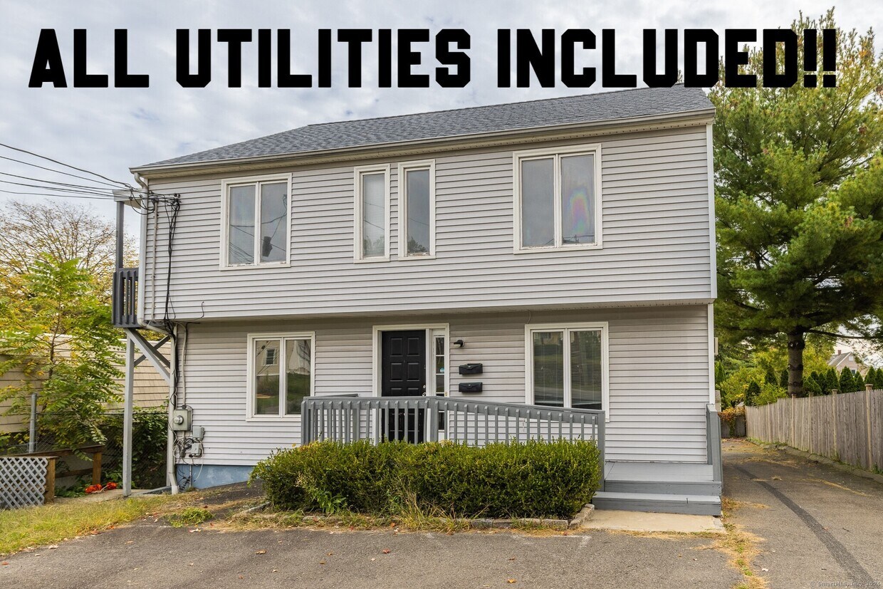 610 Tunxis Hill Rd Unit 1, Fairfield, CT 06825 Room for Rent in