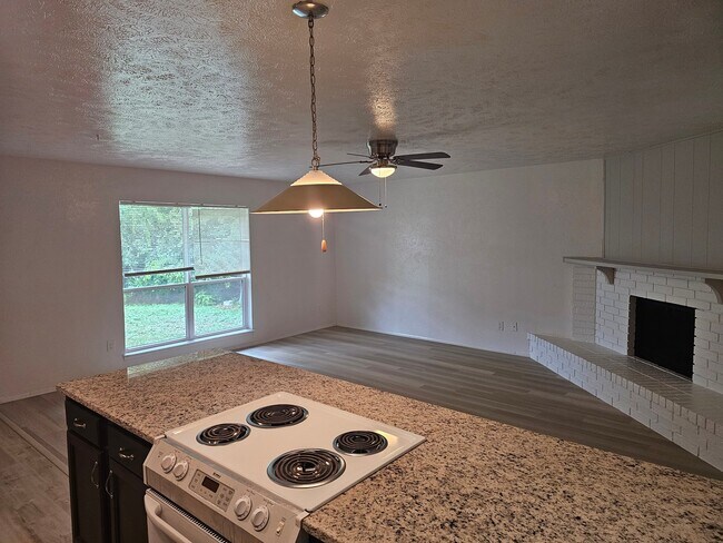 Building Photo - 524 Oldbridge Dr