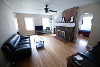 Building Photo - 1540 Independence St