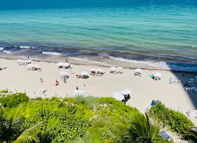 BEACH SERVICE INCLUDED - 1800 S Ocean Dr