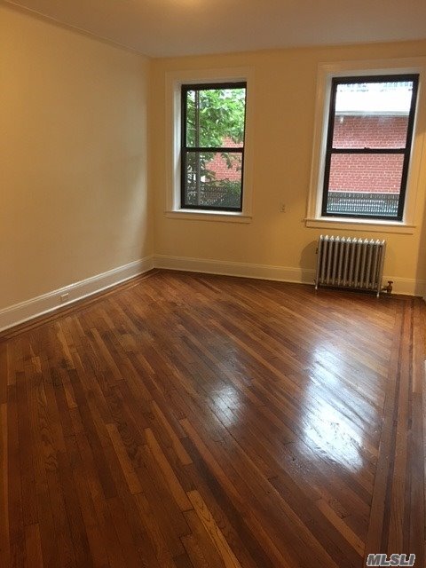 Foto del edificio - 85-55-85118 118th St