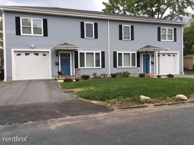 Primary Photo - 2 br, 2.5 bath Townhome - 99 Hooper Rd