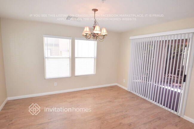 Building Photo - 644 Desert Passage St