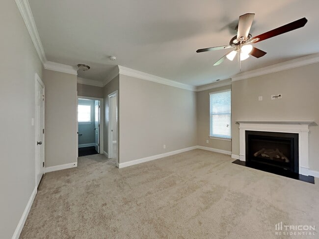 Building Photo - 2203 Wise Owl Dr