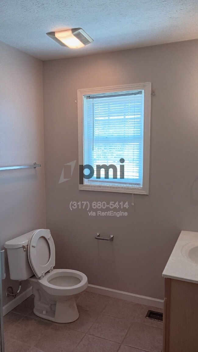 Foto del edificio - 3465 S Oaklawn Cir