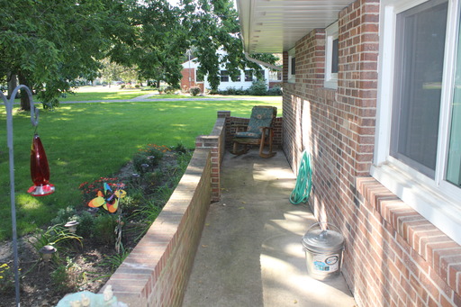 Building Photo - 106 N Henson Rd