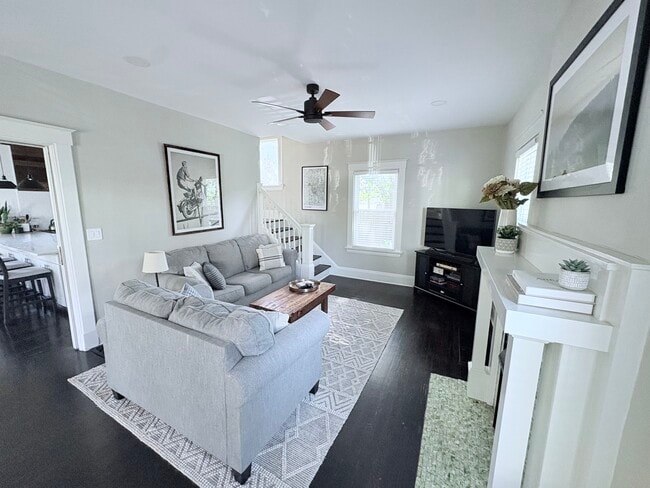 Building Photo - 2733 Willard Ave