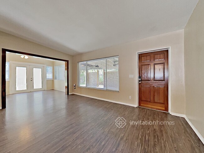 Foto del edificio - 330 55th Ave S