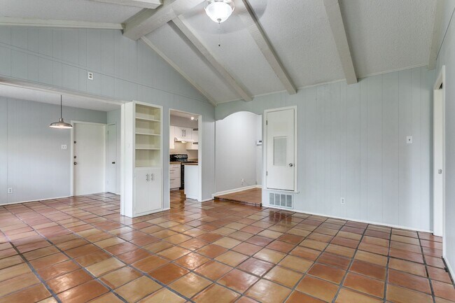 Foto del edificio - 3-bedroom home in North Star Hills