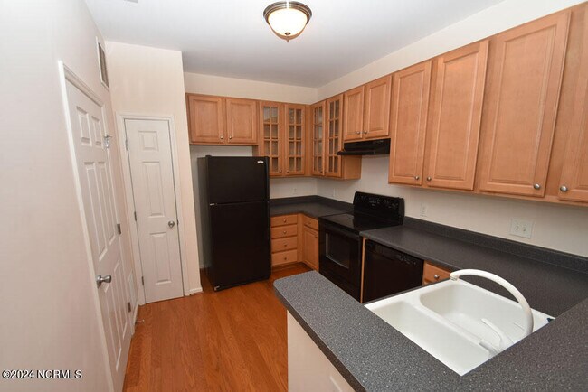 Building Photo - 1137 Turtle Creek Rd