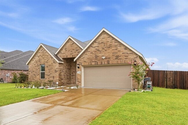 Foto del edificio - 15551 Blue Lake Dr