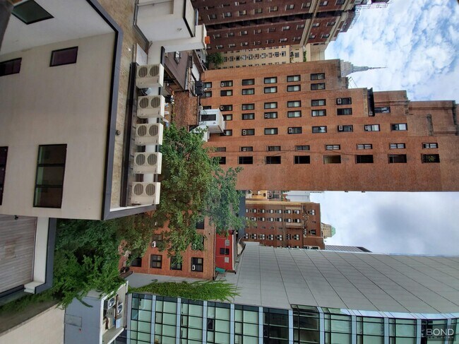 Foto del edificio - 137 E 38th St