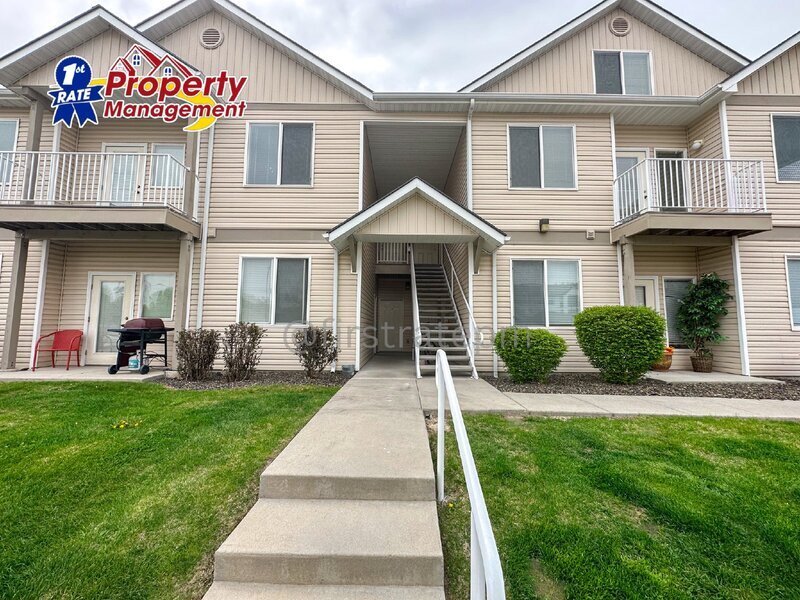Foto principal - 272 W Mallard Dr