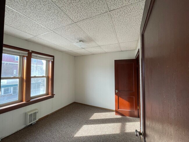 Building Photo - 125 N 3rd St
