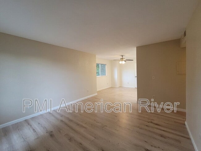 Foto del edificio - 102 Luna Grande Cir