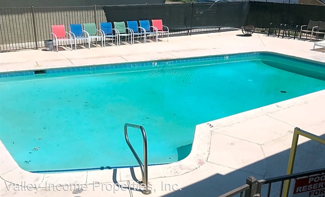 Building Photo - 4525 N 74th St