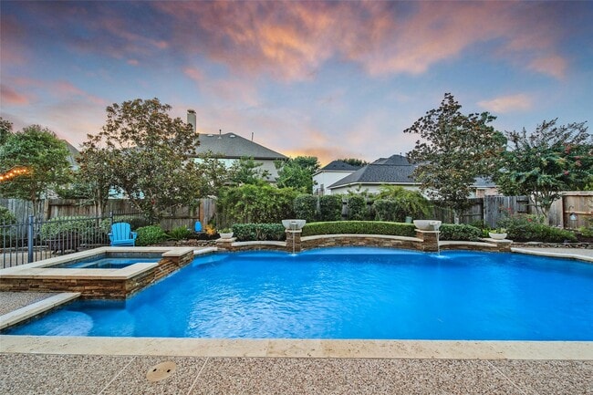 Building Photo - 5902 Royal Hill Ct