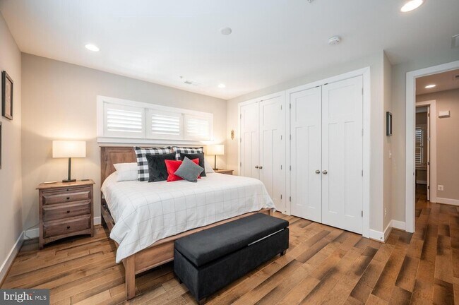 Foto del edificio - 1126 N Stuart St